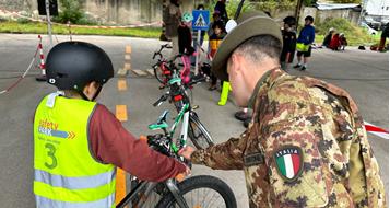 foto-3-sistemazione-bicicletta-prima-della-prova-pratica