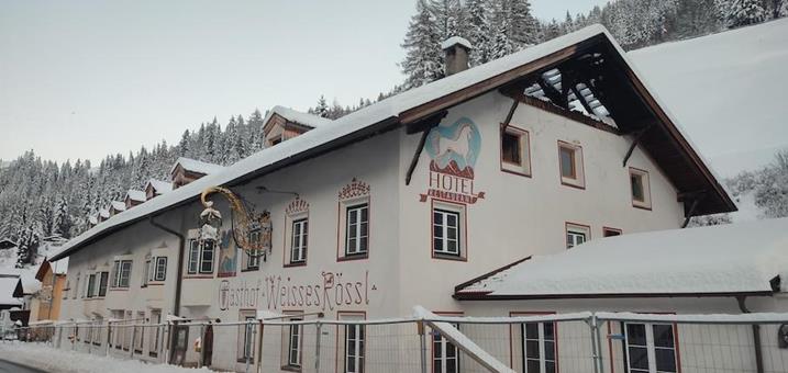 gasthaus-weisses-roessl-gries-am-brenner-foto-2023-12-03-c-initiative-denkmalschutz-162644-kl